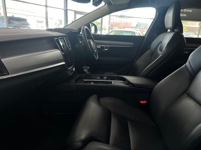 2020 Volvo S90