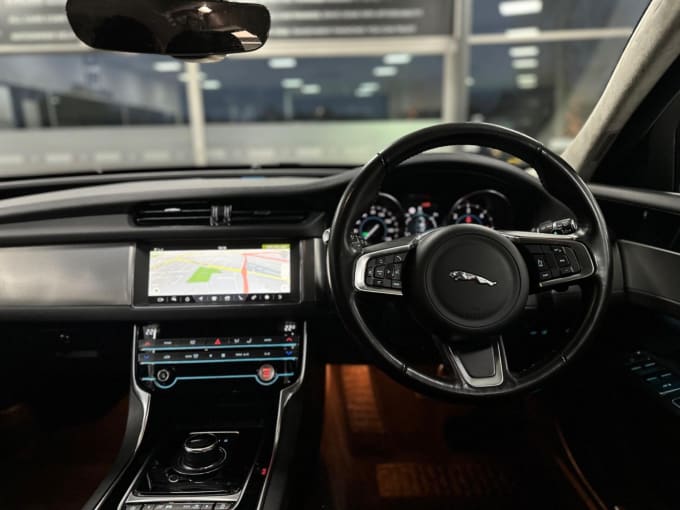 2019 Jaguar Xf