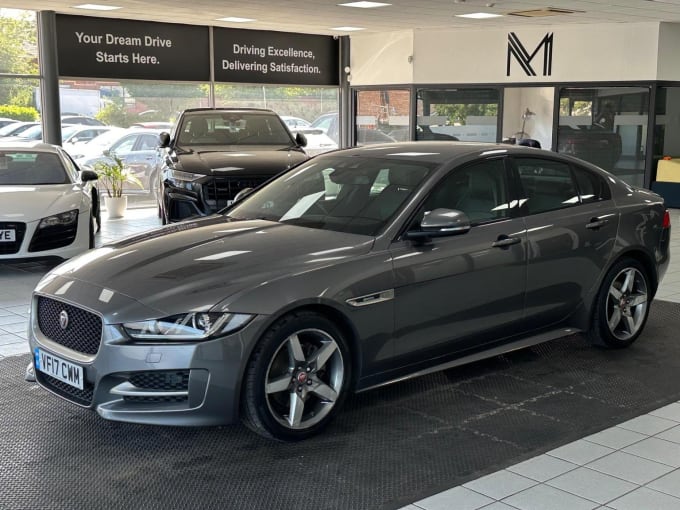 2017 Jaguar Xe