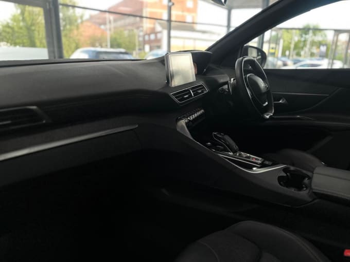 2019 Peugeot 5008