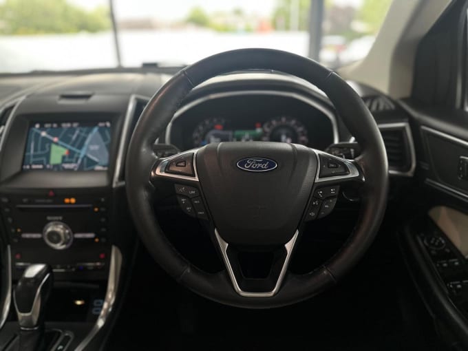 2017 Ford Edge