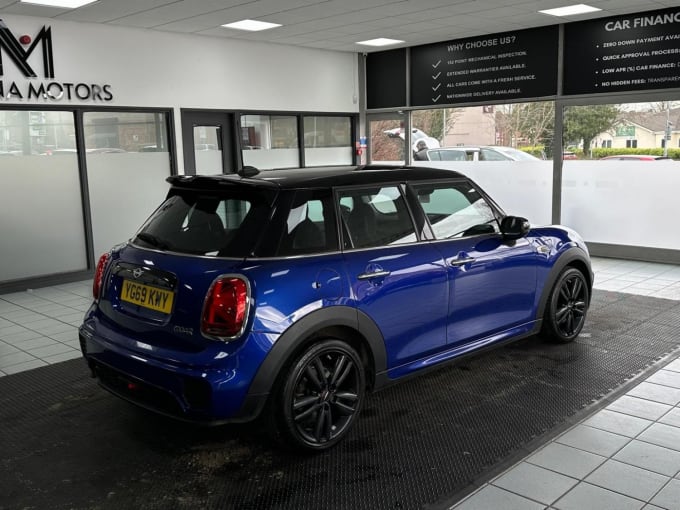 2019 Mini Hatch