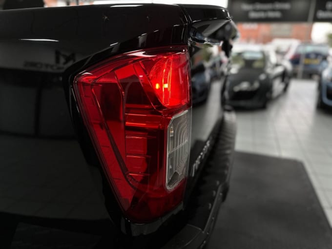 2020 Nissan Navara