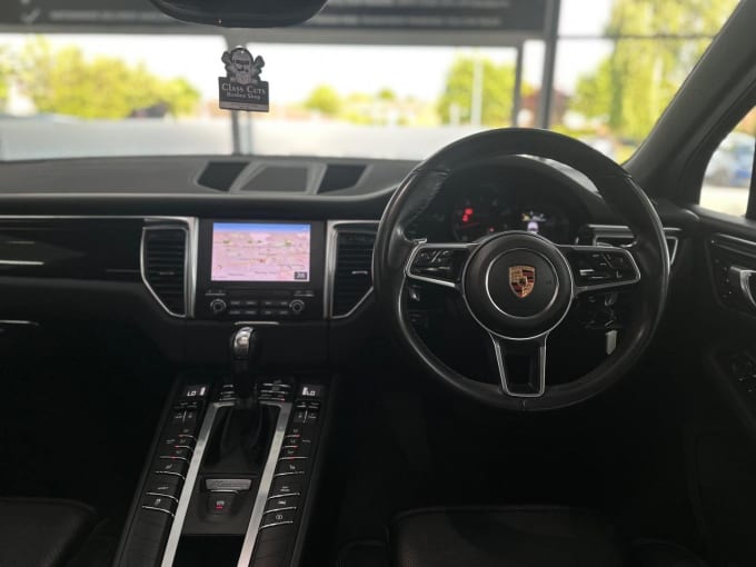 2018 Porsche Macan