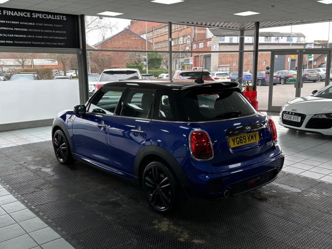 2019 Mini Hatch