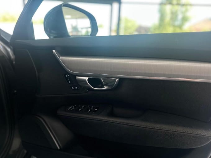 2020 Volvo S90