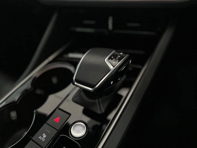 2022 Volkswagen Touareg