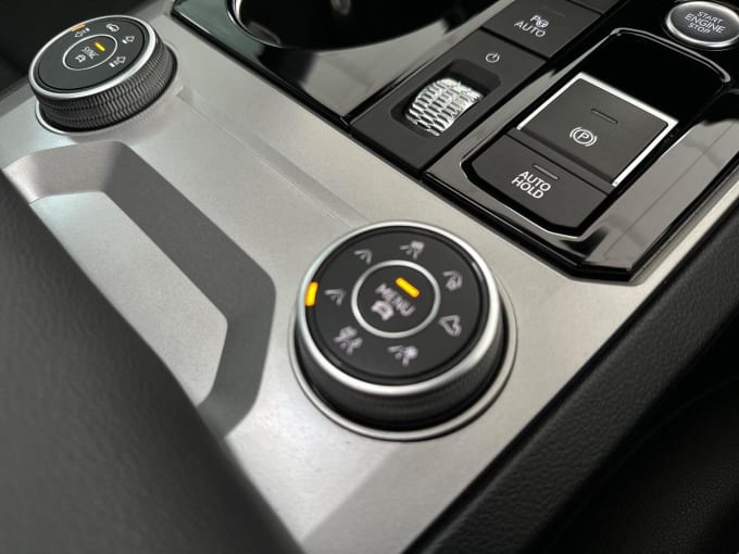2022 Volkswagen Touareg
