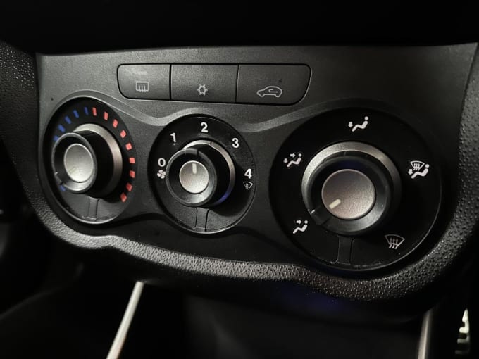 2013 Alfa Romeo Mito