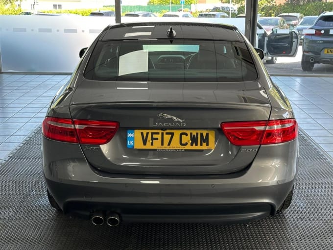2017 Jaguar Xe