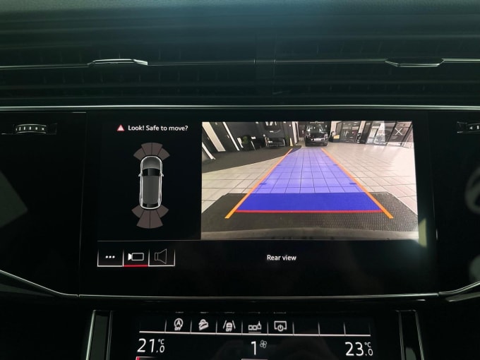 2018 Audi Q8