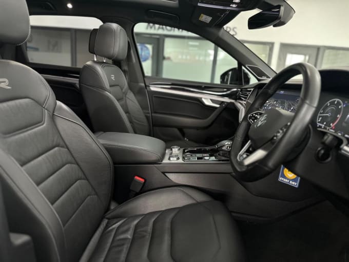 2022 Volkswagen Touareg
