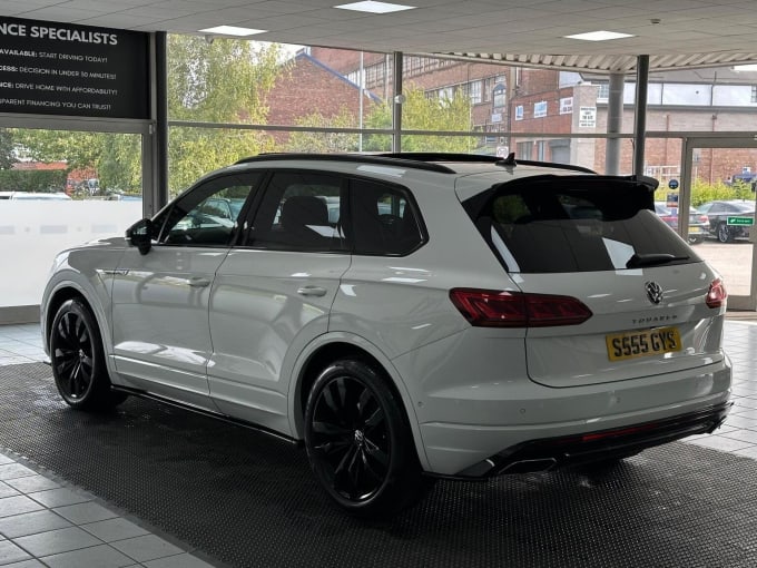 2022 Volkswagen Touareg
