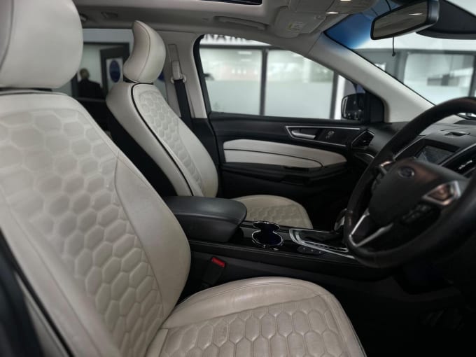 2017 Ford Edge