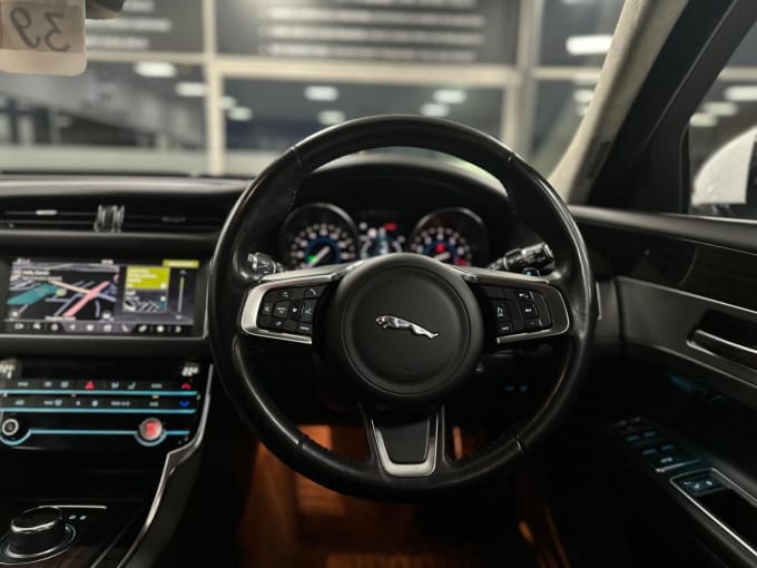 2019 Jaguar Xf