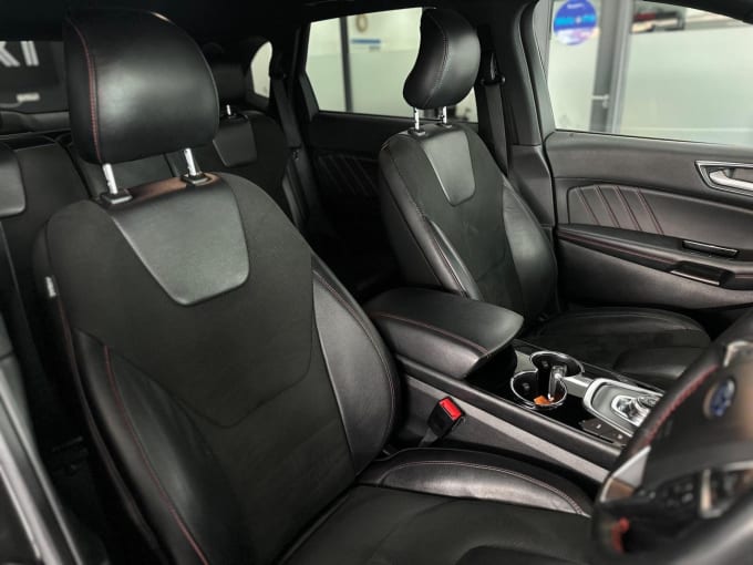 2019 Ford Edge