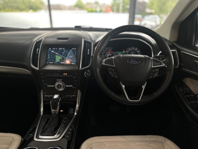 2017 Ford Edge