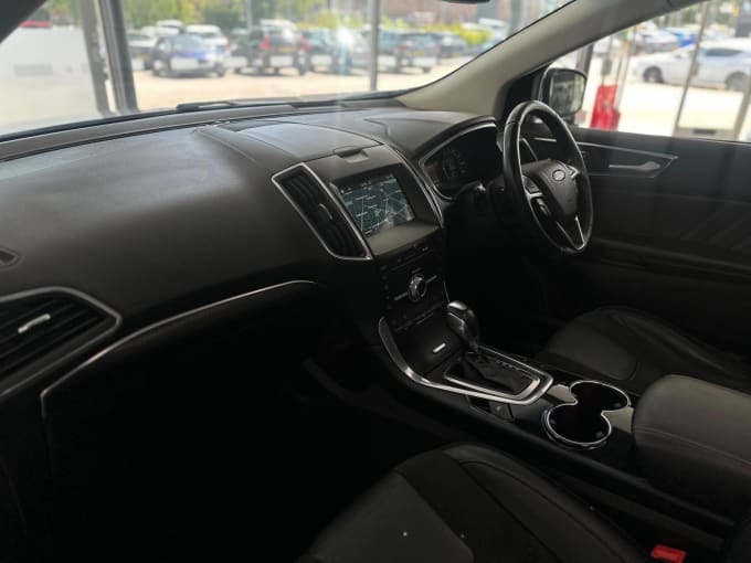 2017 Ford Edge