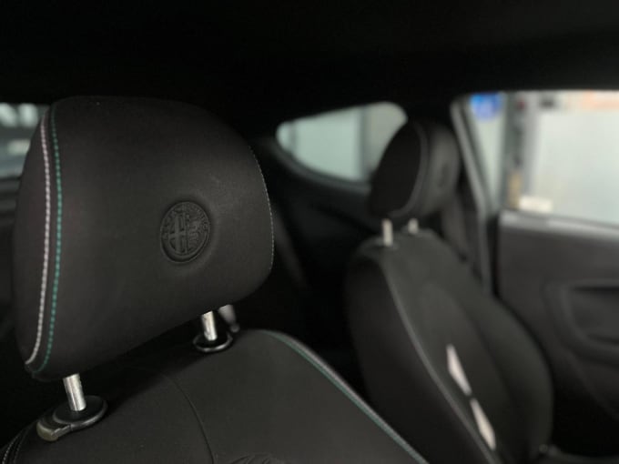 2013 Alfa Romeo Mito